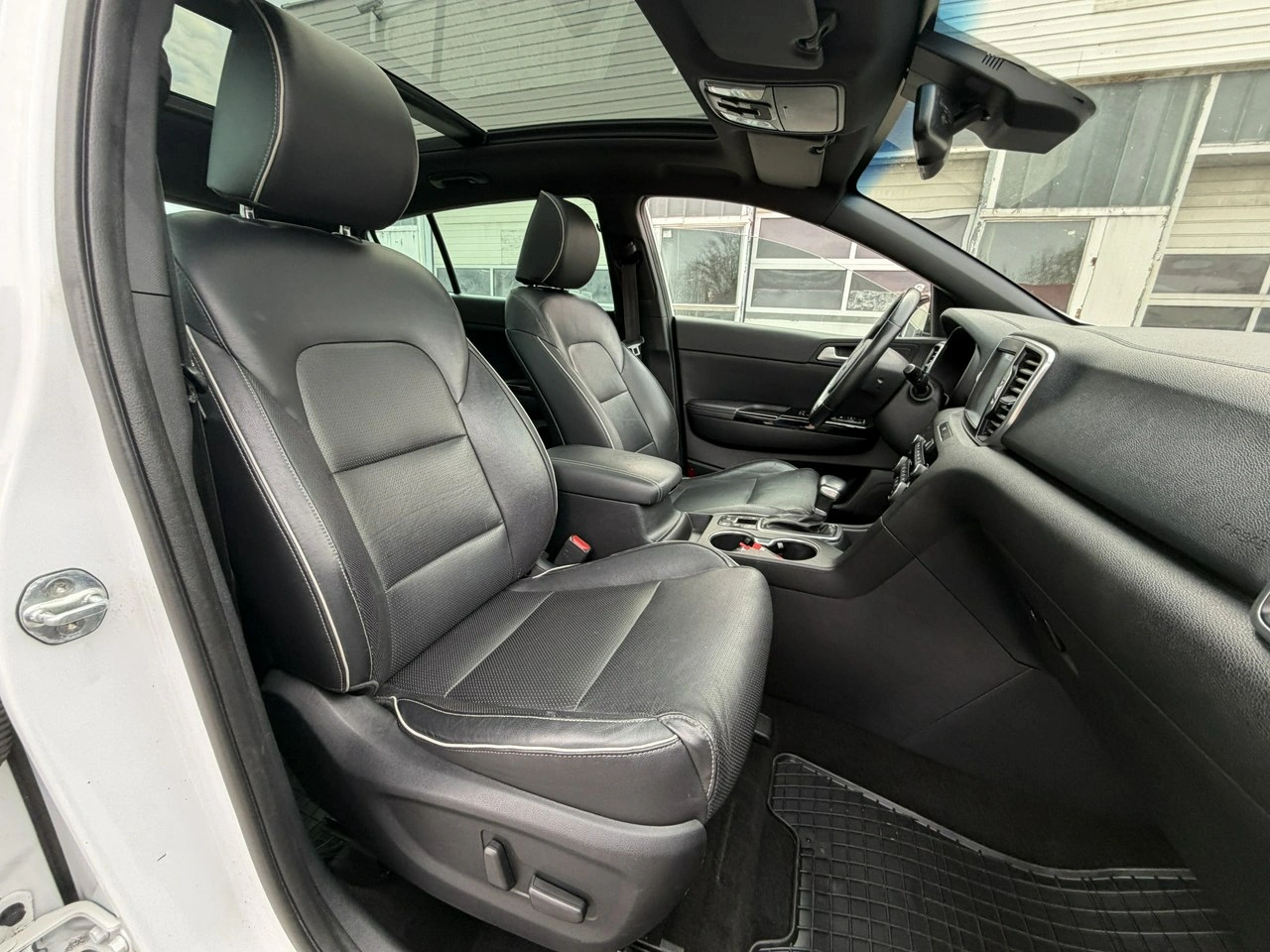 Kia Sportage - Zdjęcie 35