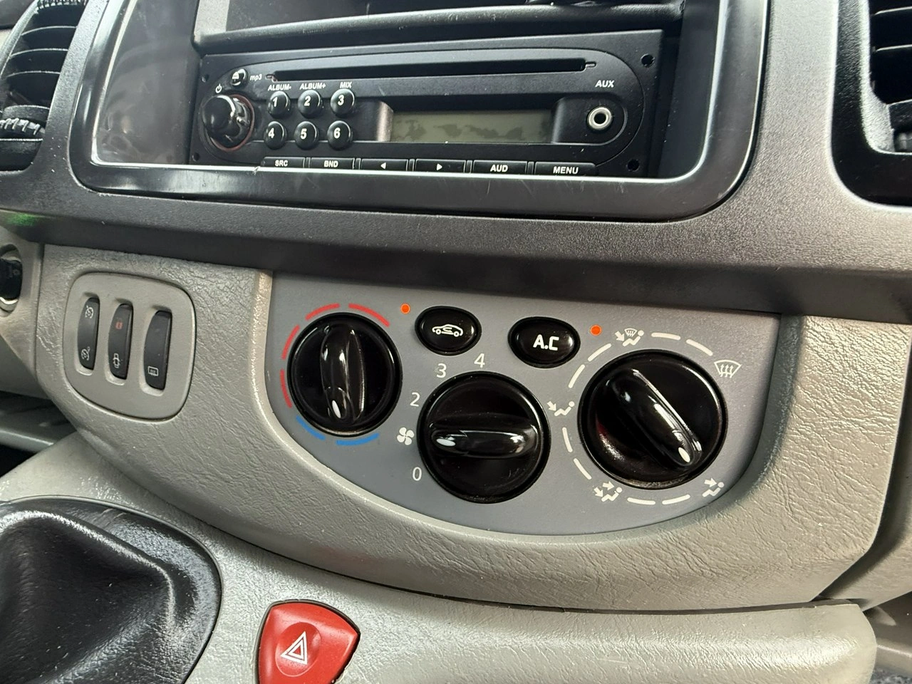 Opel Vivaro - Zdjęcie 6