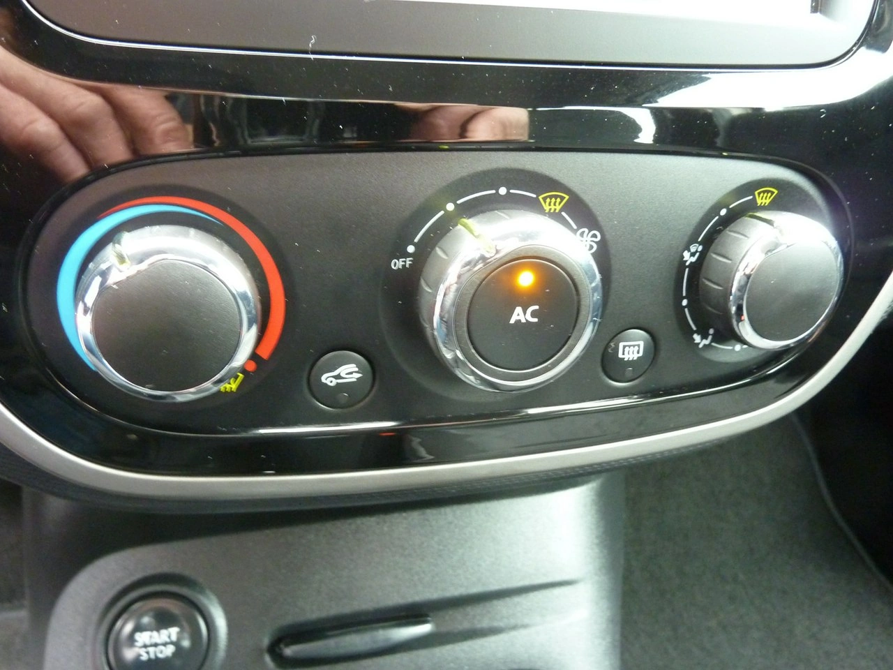 Renault Captur - Zdjęcie 22