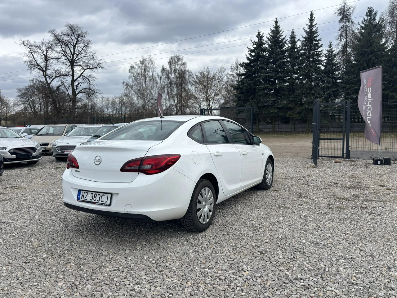 Opel Astra - Zdjęcie 9