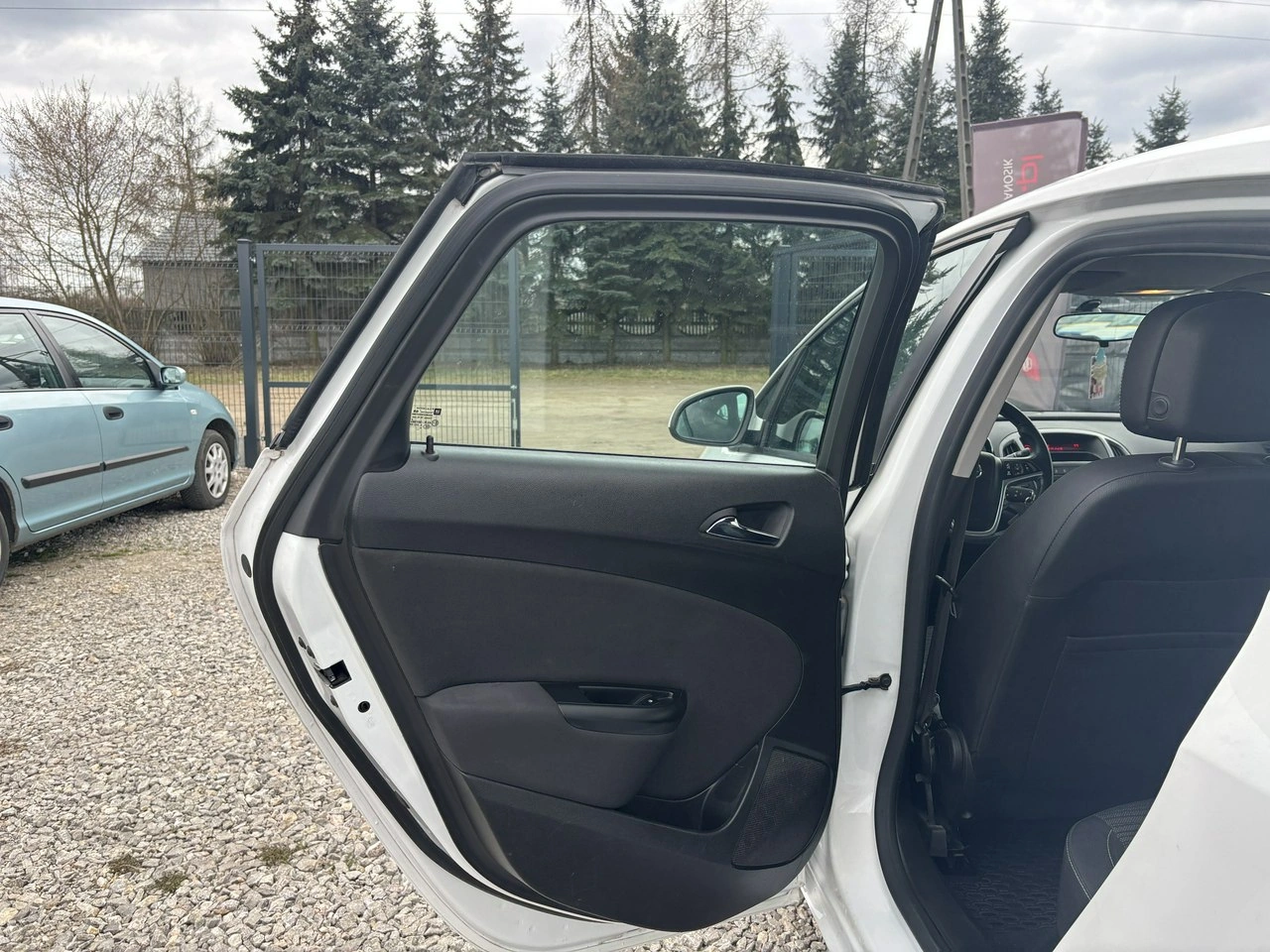 Opel Astra - Zdjęcie 28