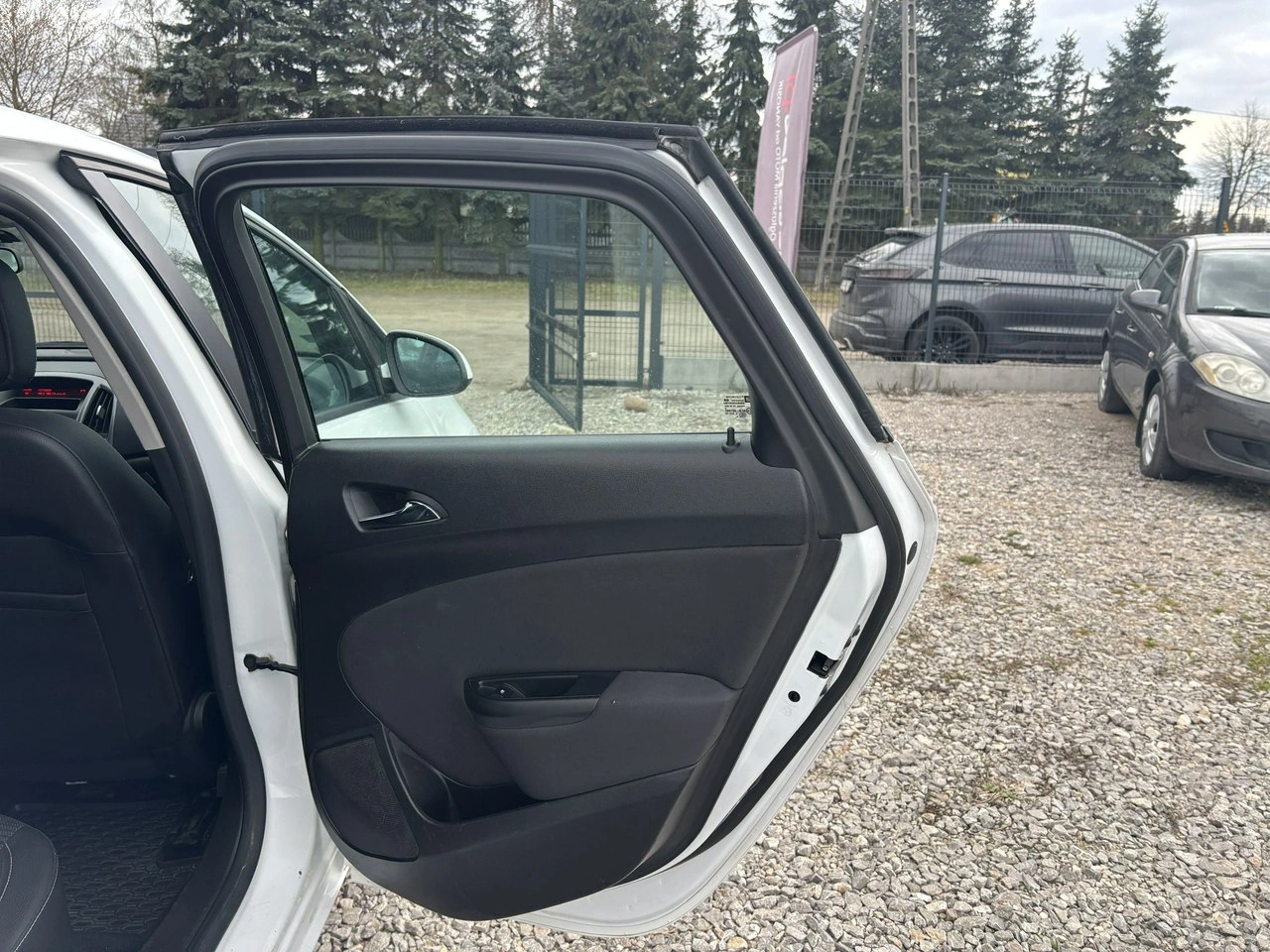 Opel Astra - Zdjęcie 31