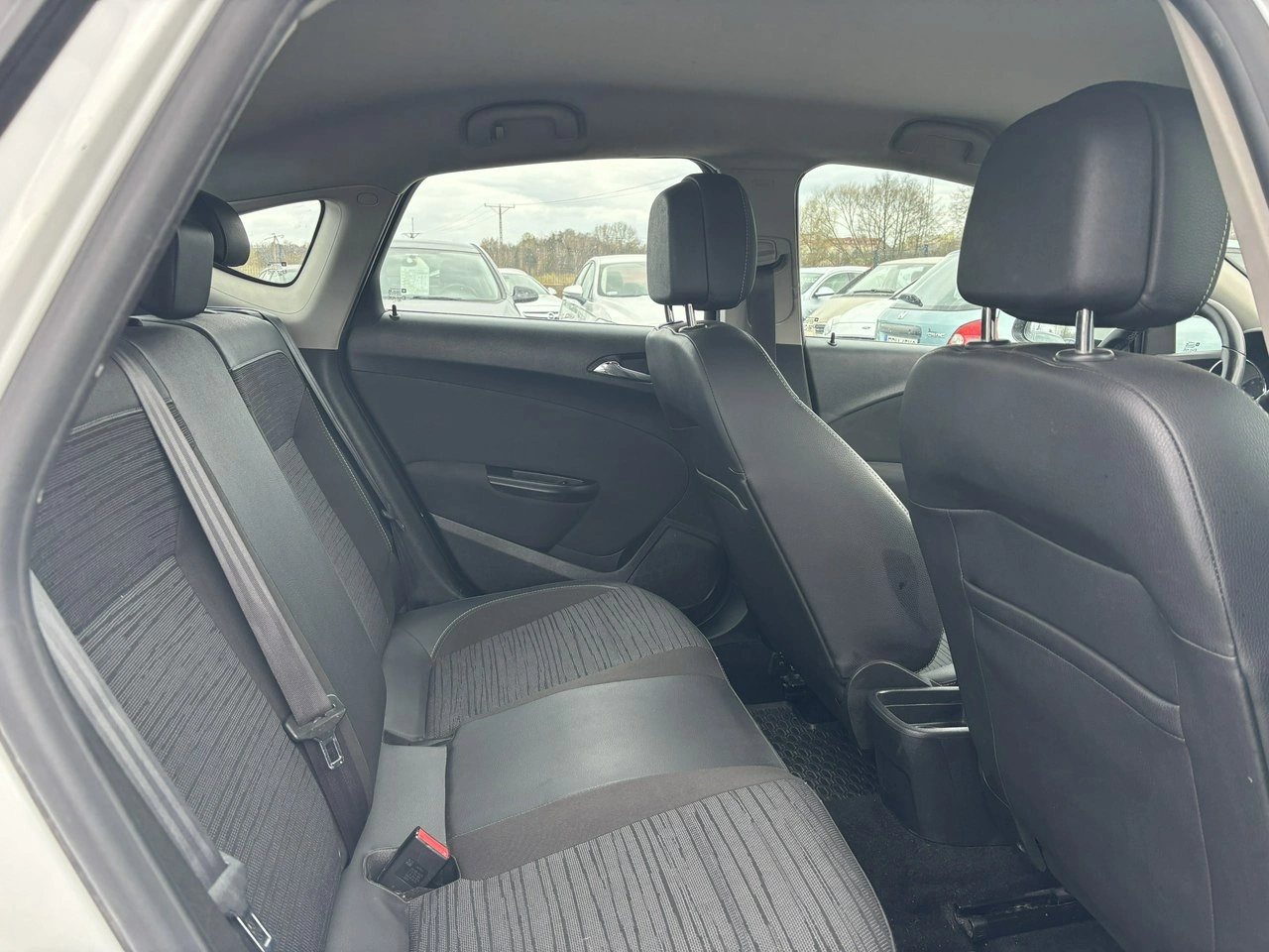 Opel Astra - Zdjęcie 32