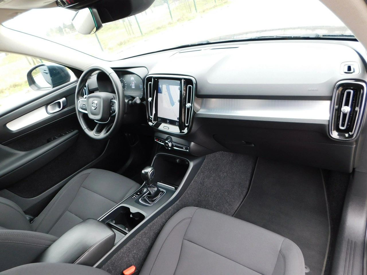 Volvo XC 40 - Zdjęcie 14