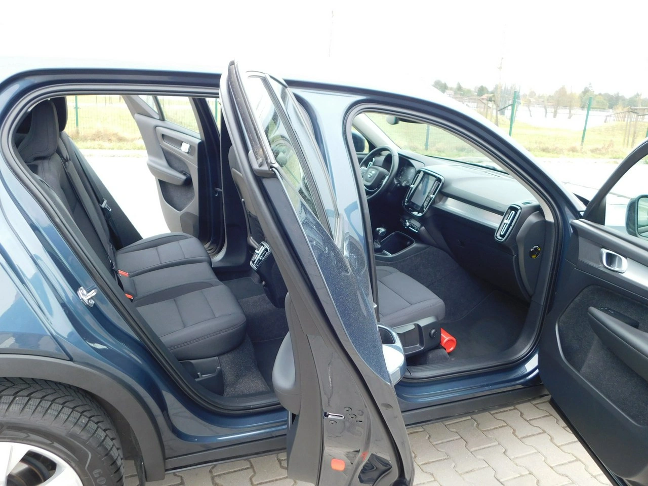 Volvo XC 40 - Zdjęcie 16