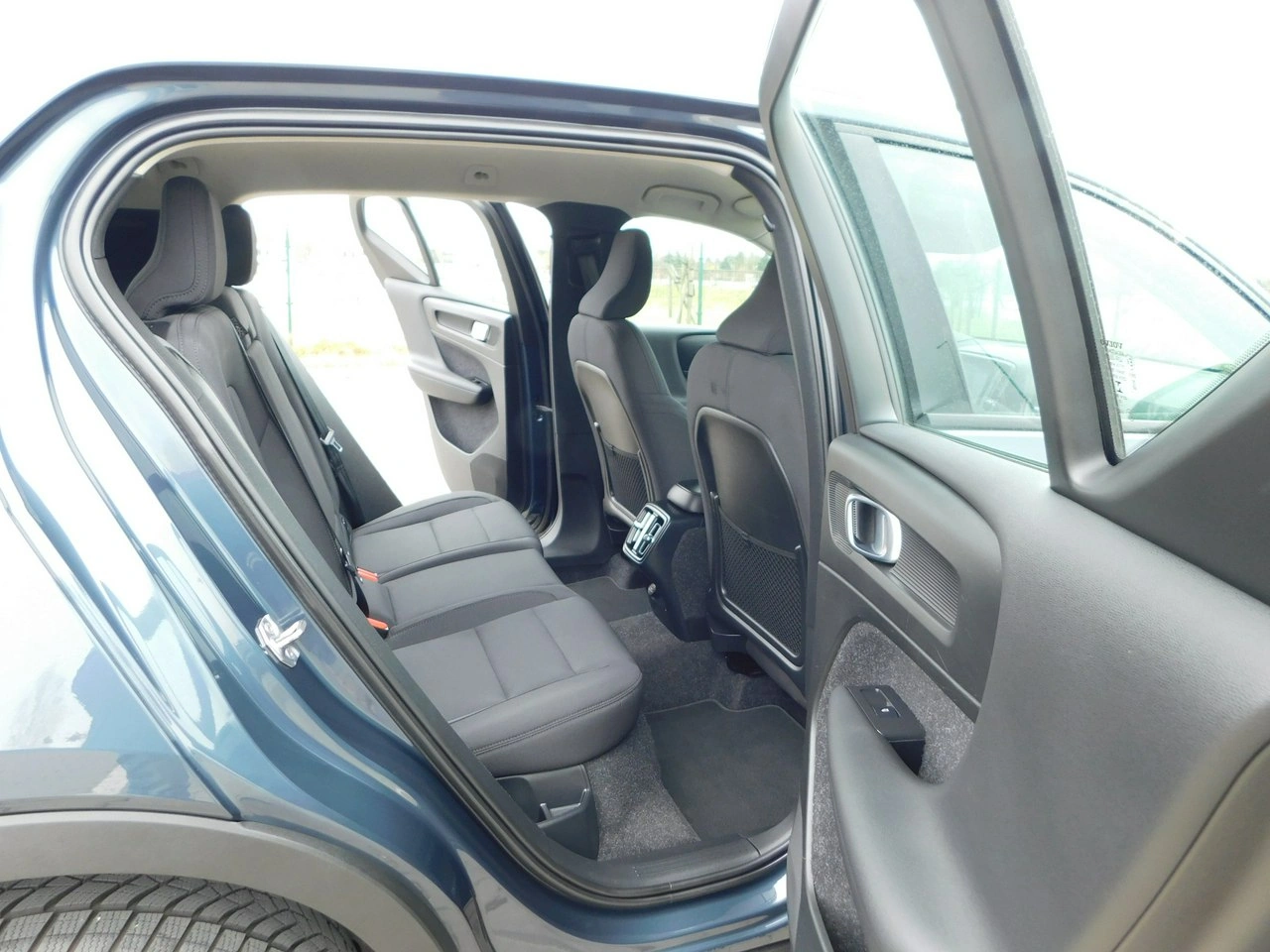 Volvo XC 40 - Zdjęcie 17