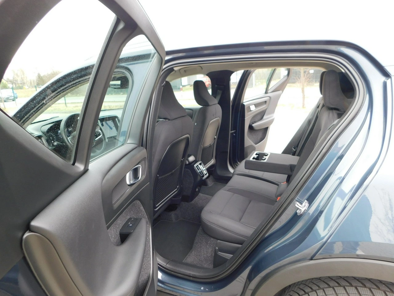 Volvo XC 40 - Zdjęcie 19