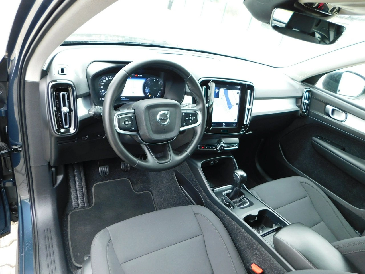 Volvo XC 40 - Zdjęcie 22