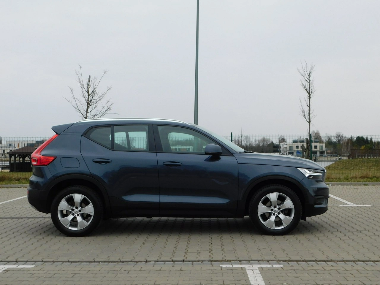 Volvo XC 40 - Zdjęcie 3