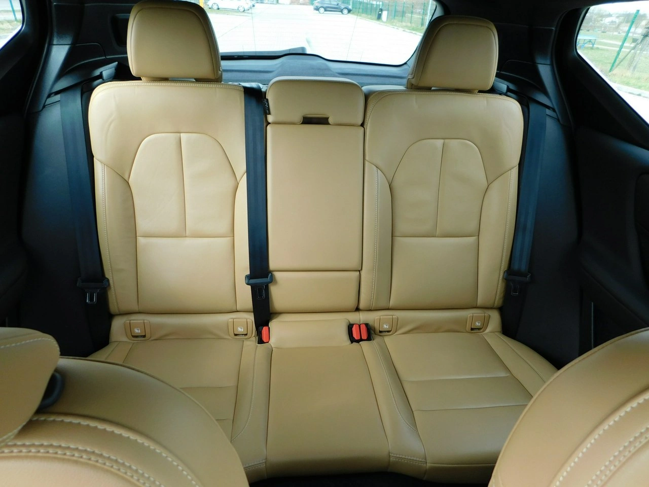 Volvo XC 40 - Zdjęcie 11