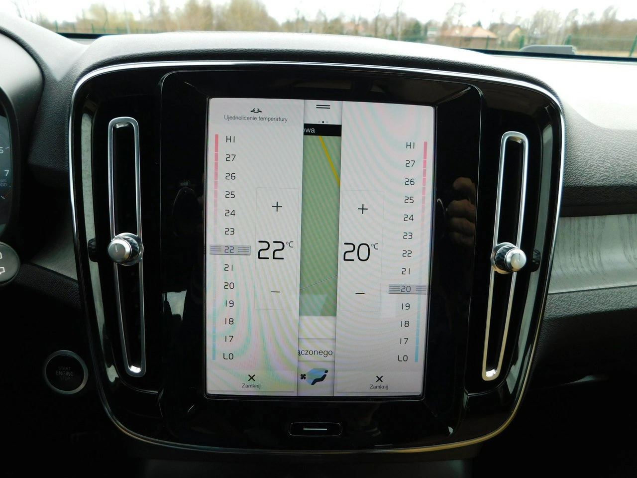 Volvo XC 40 - Zdjęcie 21