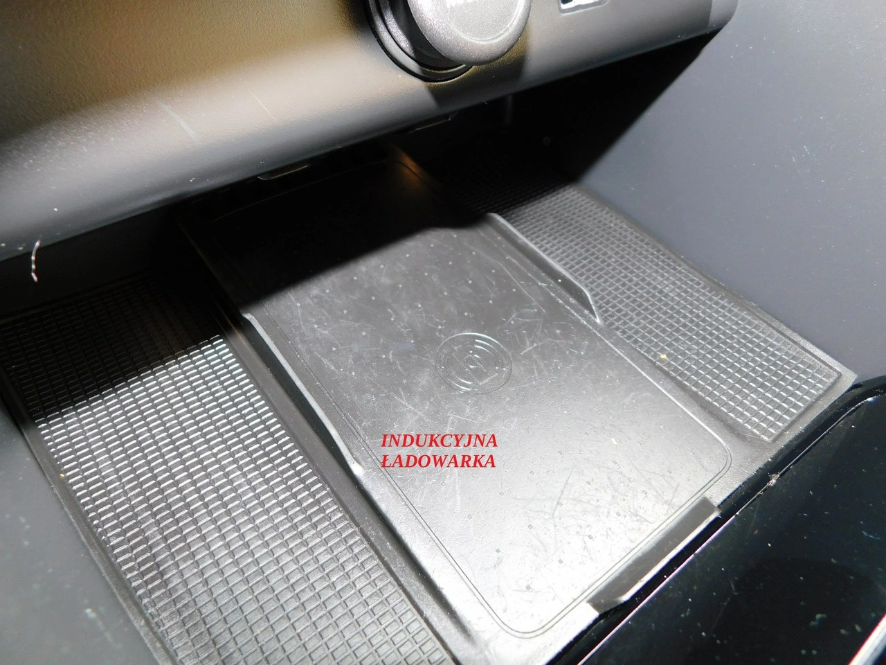 Volvo XC 40 - Zdjęcie 25