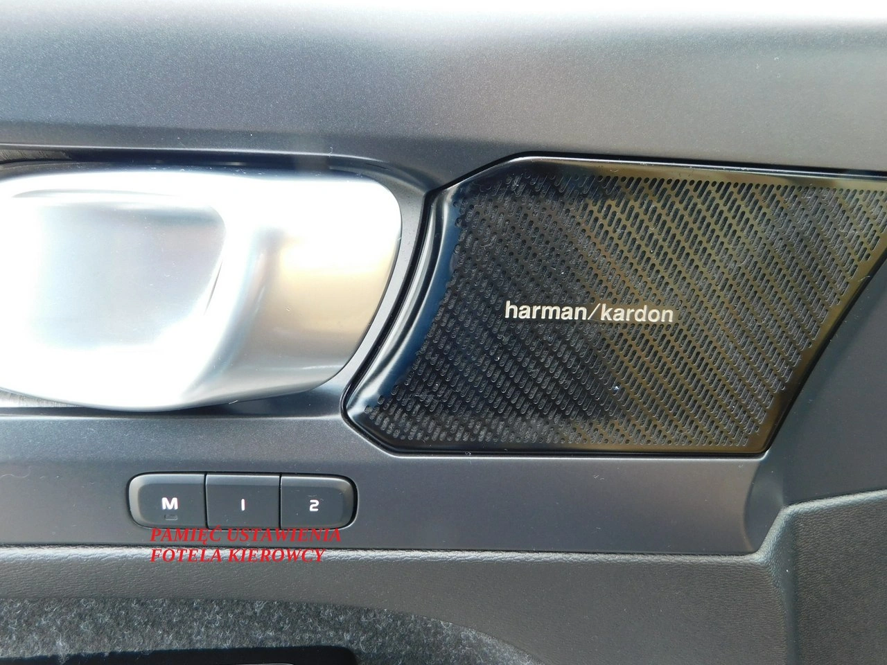 Volvo XC 40 - Zdjęcie 27