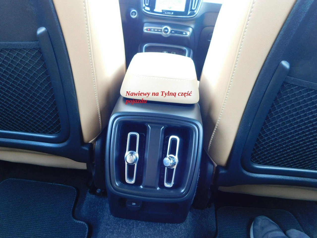 Volvo XC 40 - Zdjęcie 28