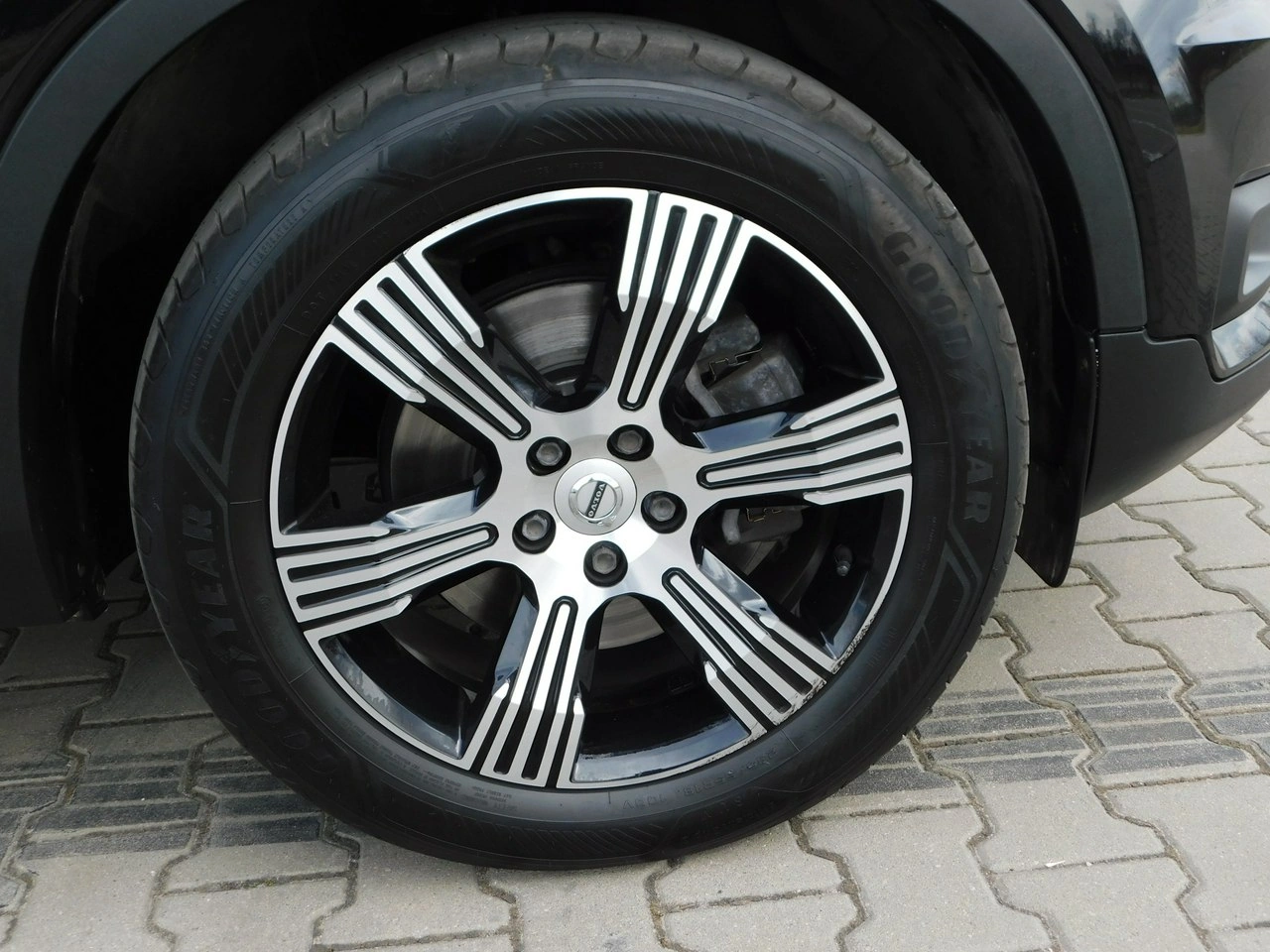 Volvo XC 40 - Zdjęcie 34