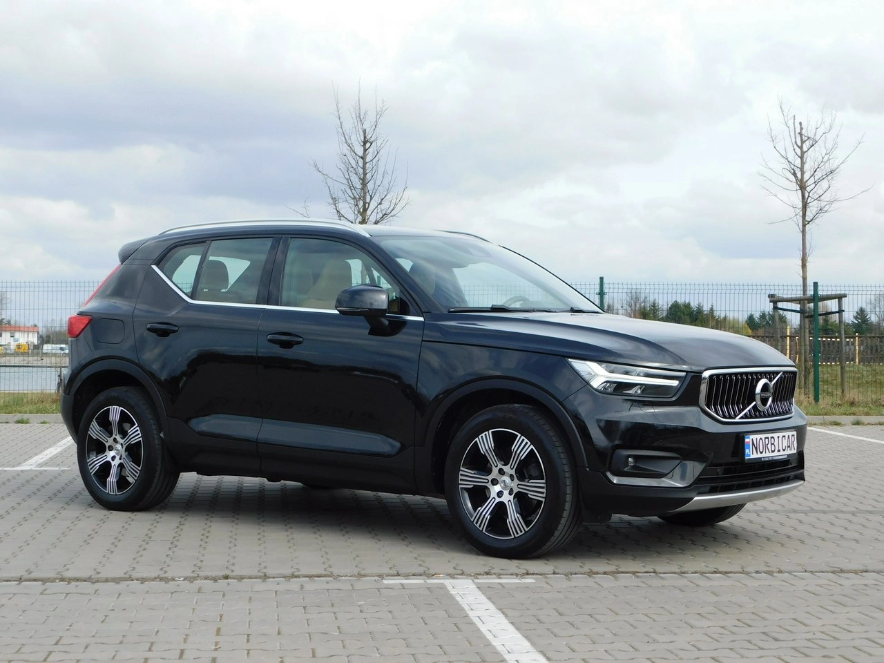 Volvo XC 40 - Zdjęcie 39