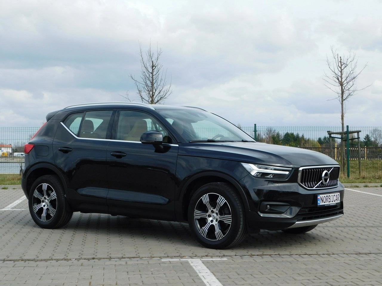 Volvo XC 40 - Zdjęcie 4