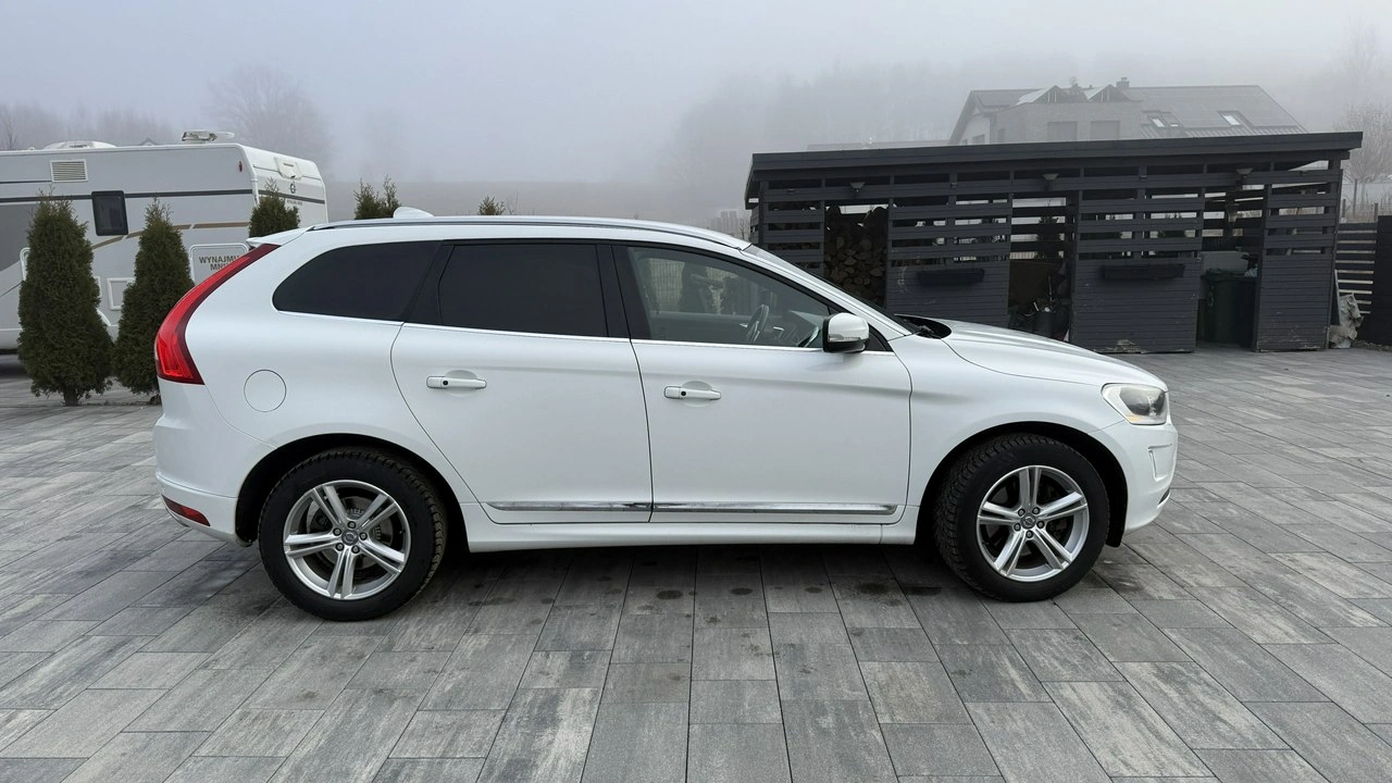 Volvo XC 60 - Zdjęcie 11