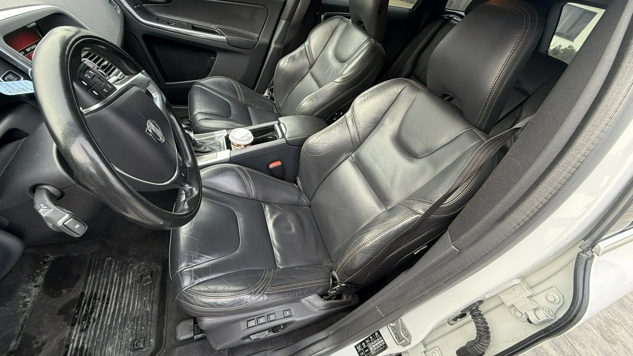 Volvo XC 60 - Zdjęcie 13