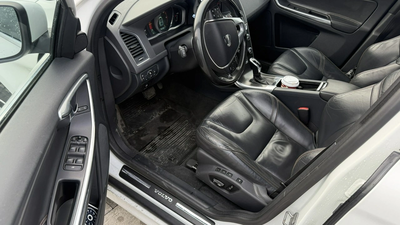 Volvo XC 60 - Zdjęcie 15