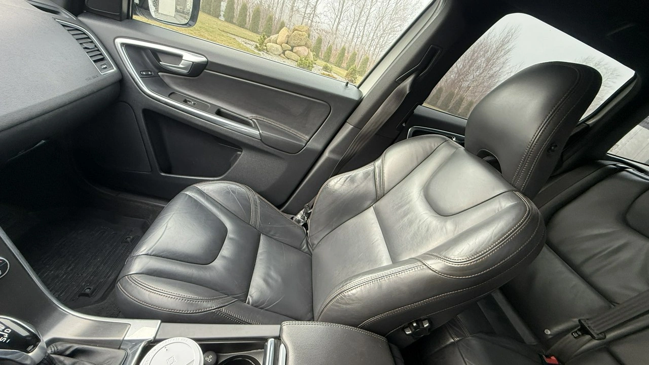 Volvo XC 60 - Zdjęcie 16