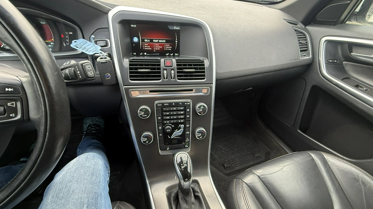 Volvo XC 60 - Zdjęcie 17