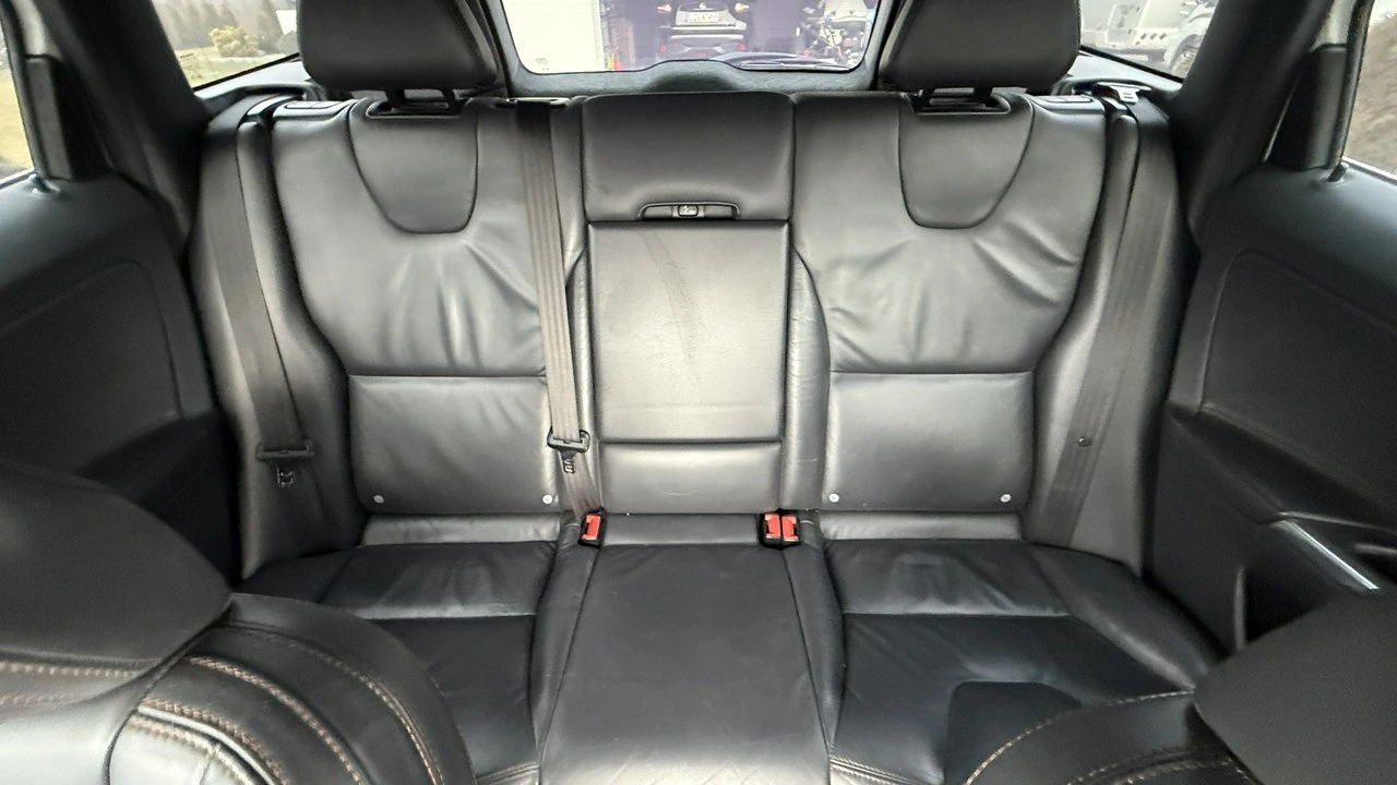 Volvo XC 60 - Zdjęcie 21