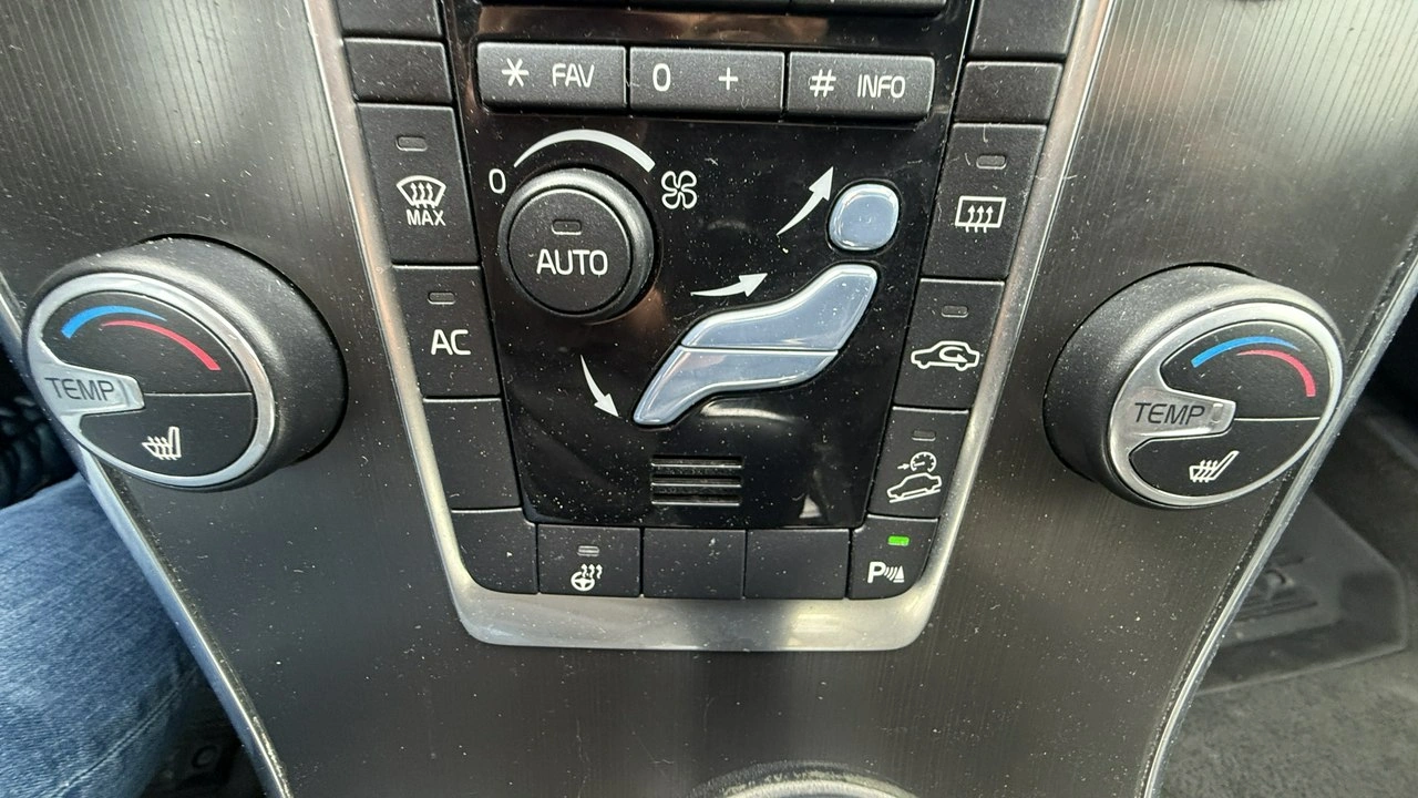 Volvo XC 60 - Zdjęcie 23