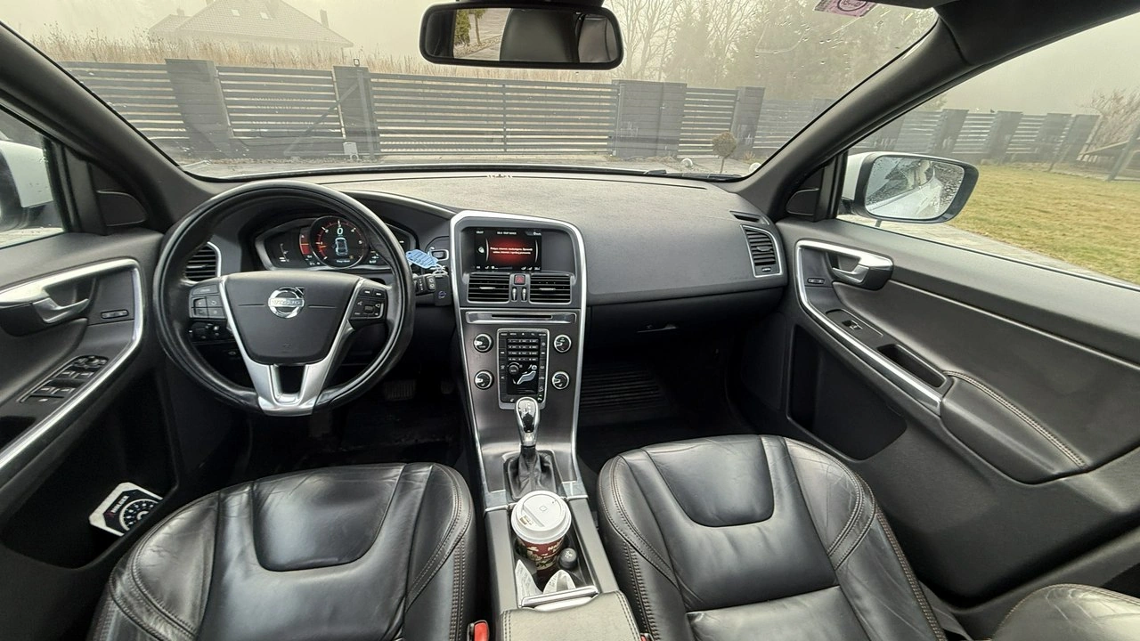 Volvo XC 60 - Zdjęcie 28