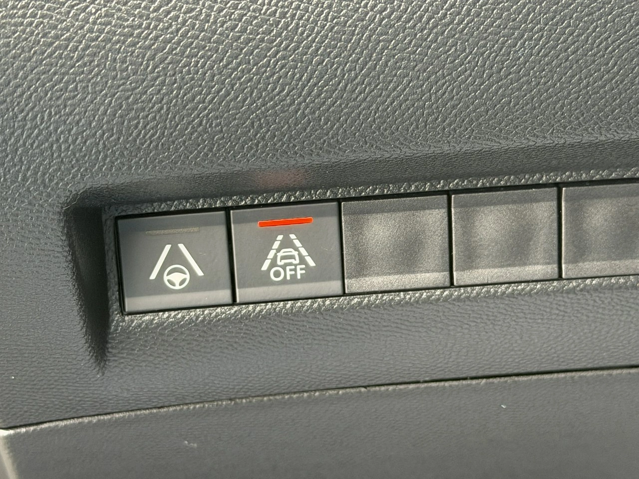 Peugeot 2008 - Zdjęcie 17