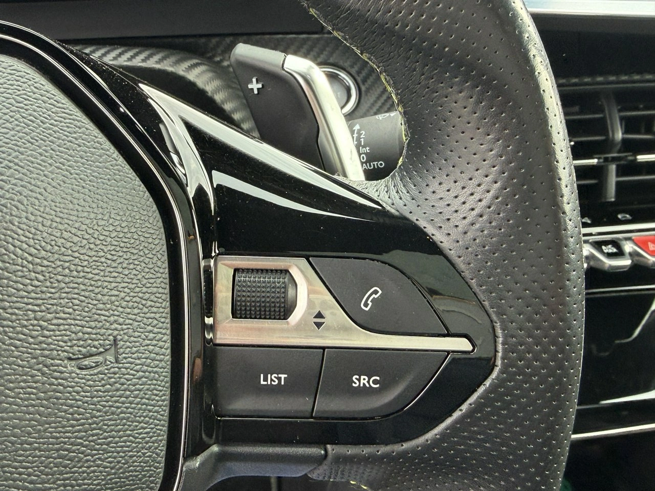 Peugeot 2008 - Zdjęcie 23