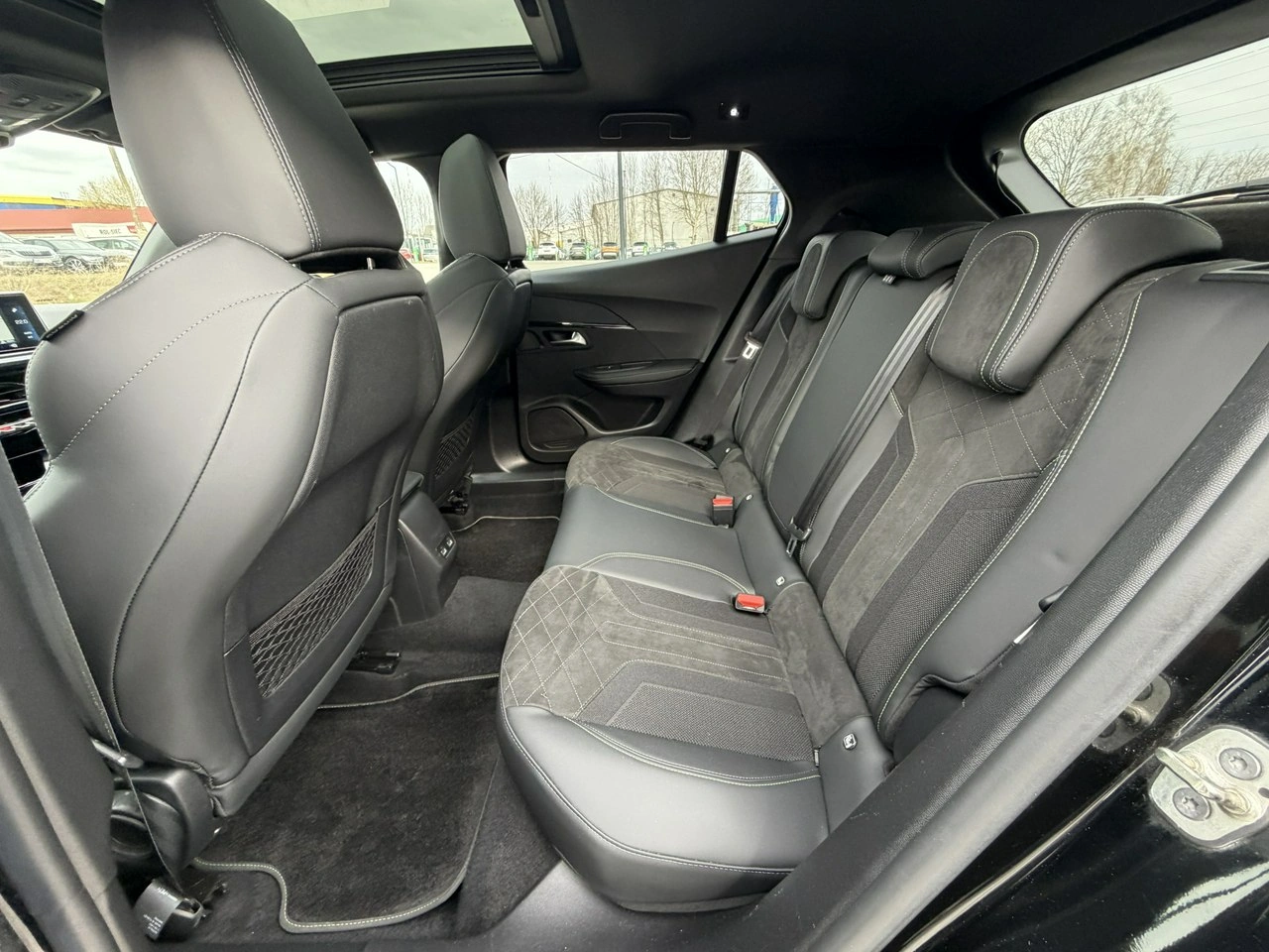 Peugeot 2008 - Zdjęcie 30