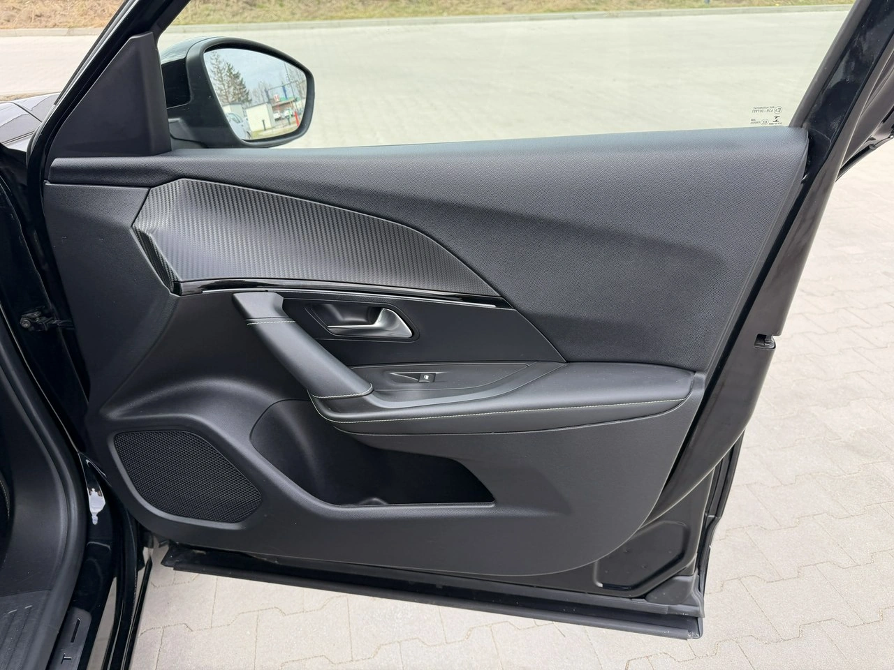 Peugeot 2008 - Zdjęcie 32