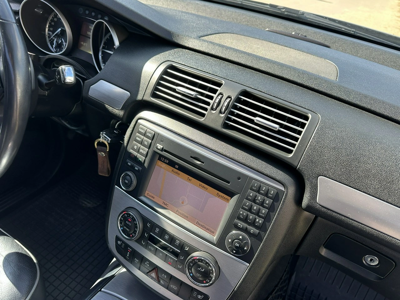 Mercedes R 350 - Zdjęcie 24