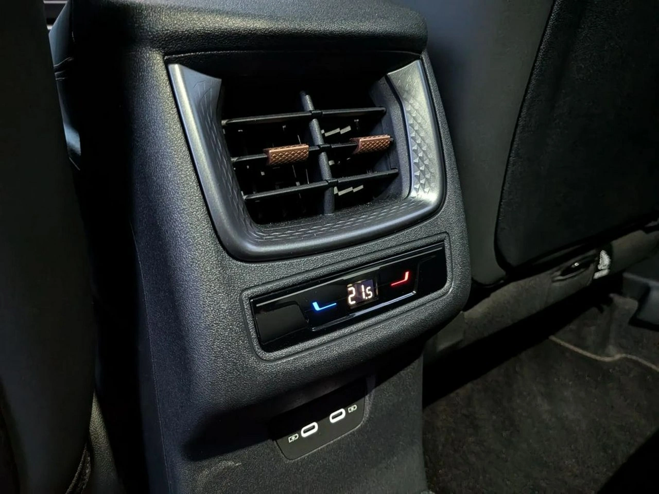 Cupra Terramar - Zdjęcie 21