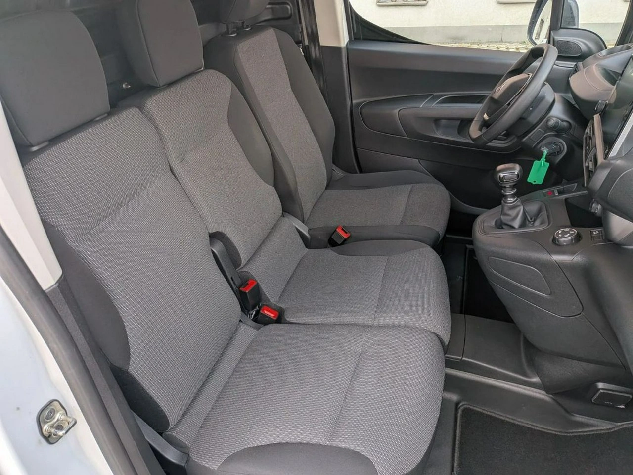 Peugeot Partner - Zdjęcie 26