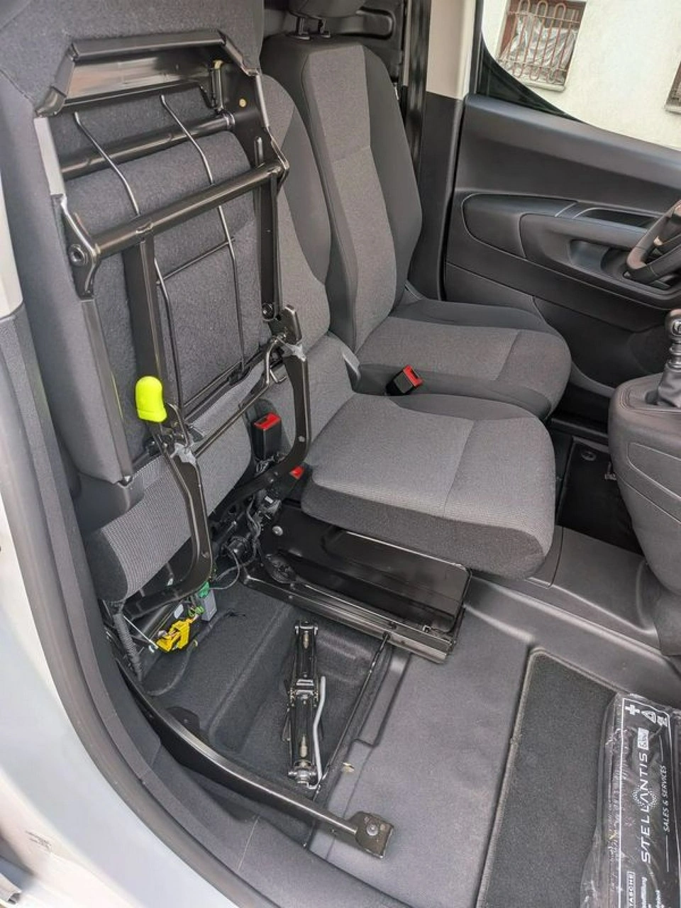 Peugeot Partner - Zdjęcie 27