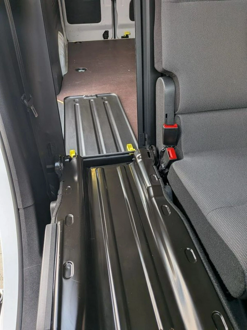 Peugeot Partner - Zdjęcie 28