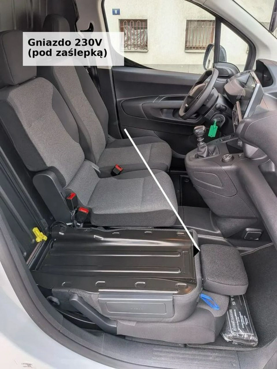 Peugeot Partner - Zdjęcie 31