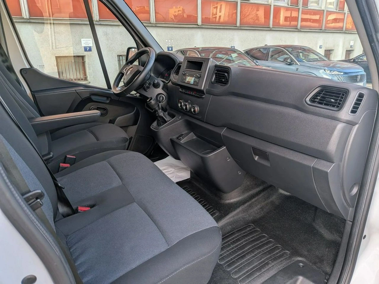 Renault Master - Zdjęcie 24