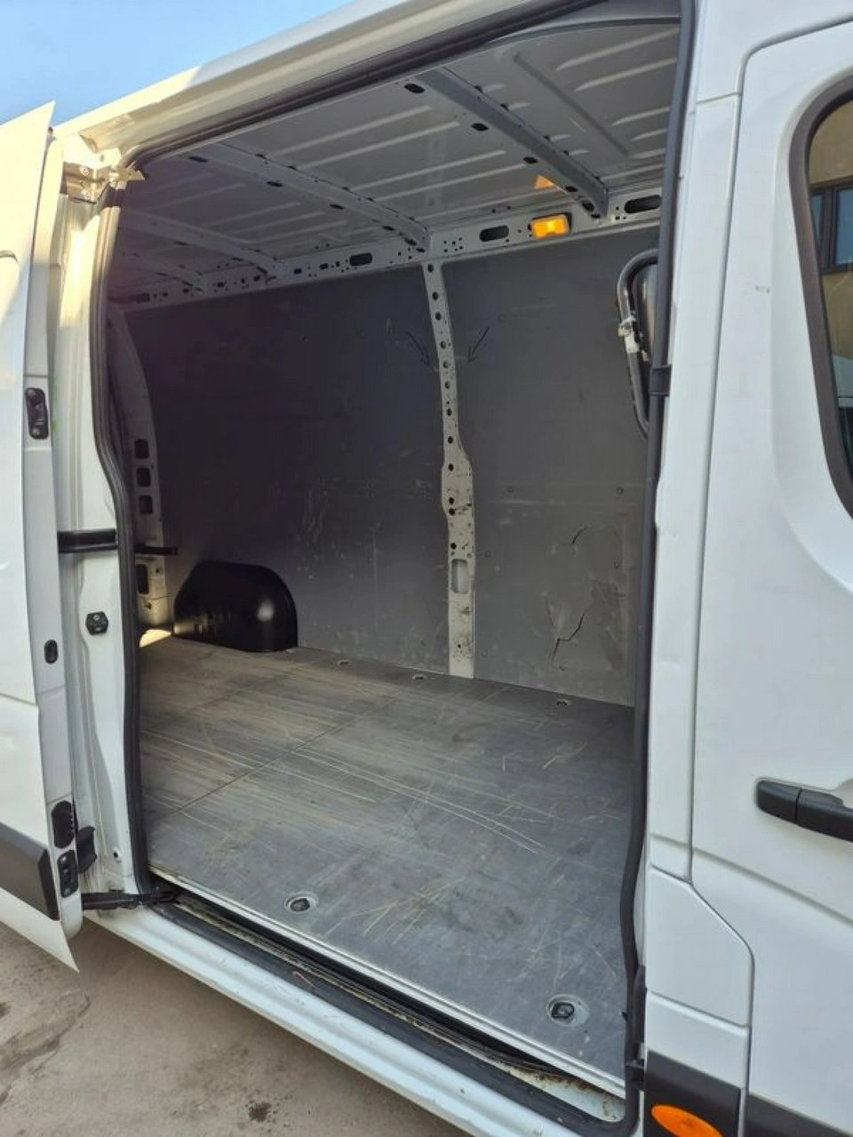 Renault Master - Zdjęcie 28