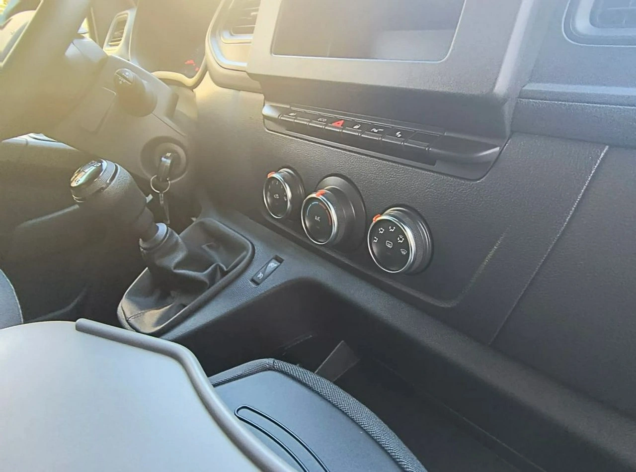 Renault Master - Zdjęcie 19