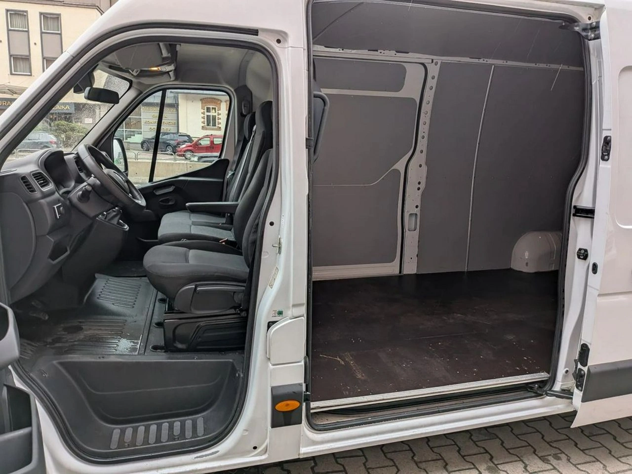 Renault Master - Zdjęcie 23