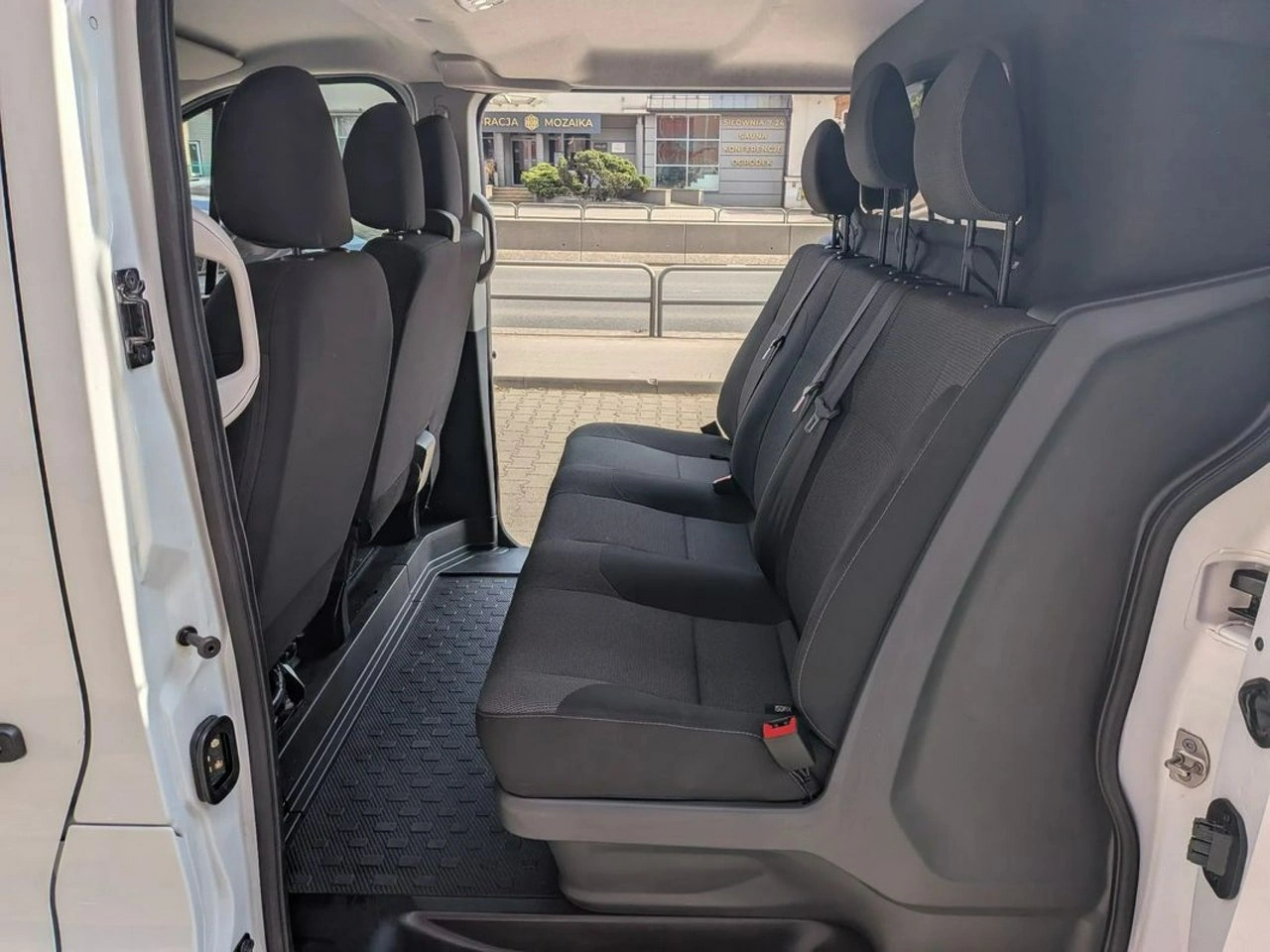Renault Trafic - Zdjęcie 23