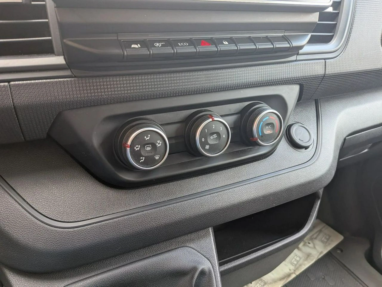 Renault Trafic - Zdjęcie 4