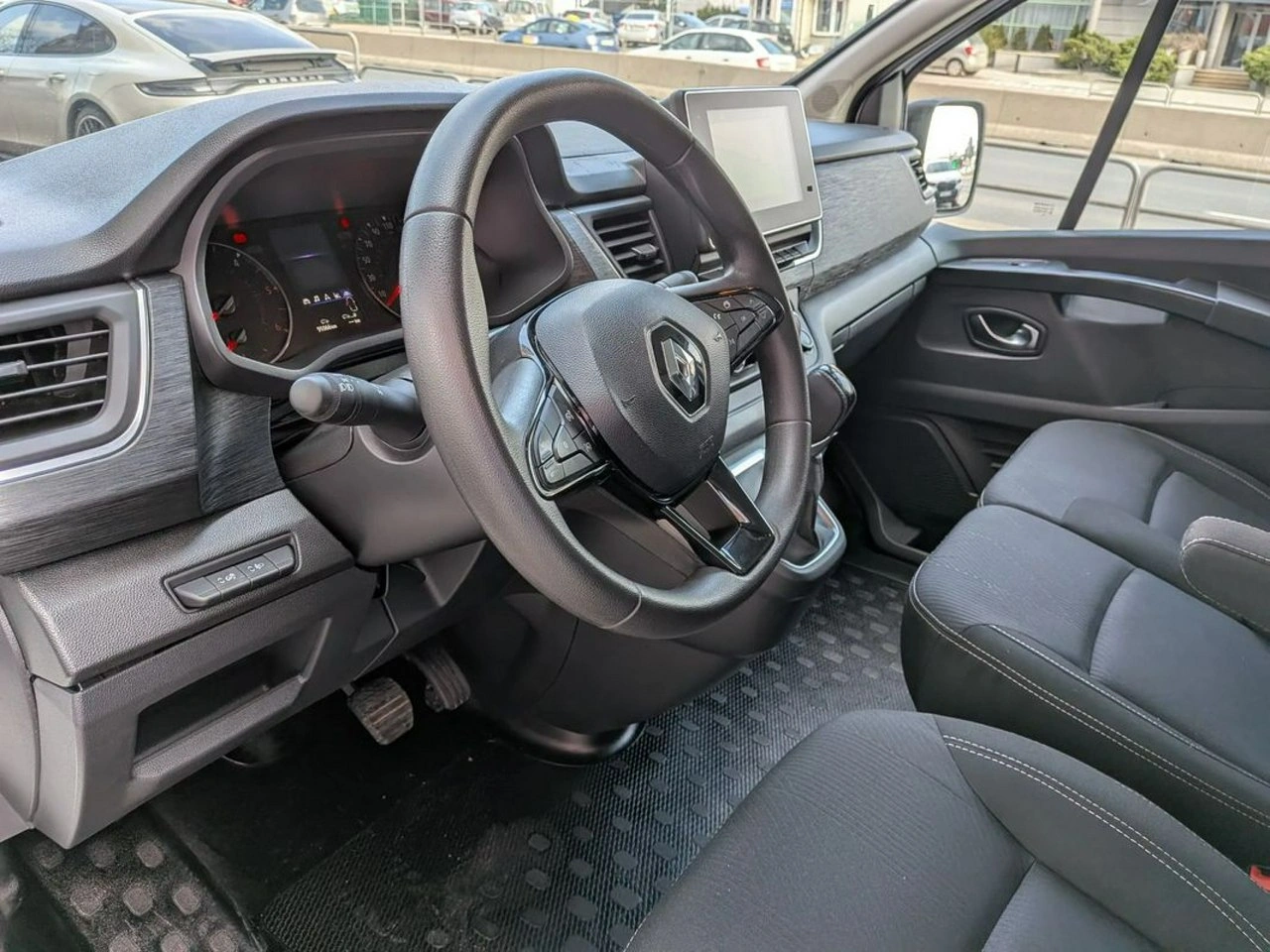 Renault Trafic - Zdjęcie 11