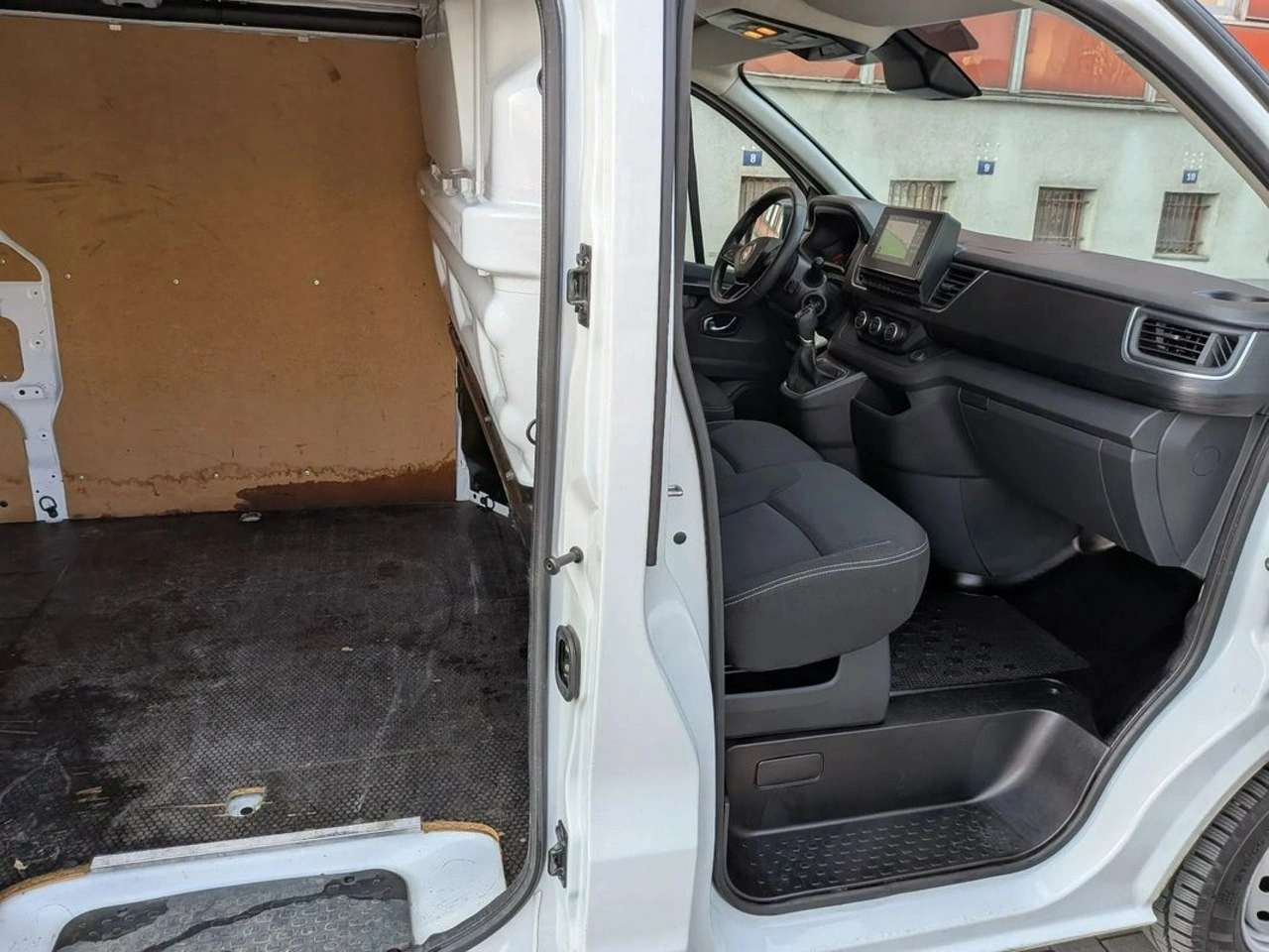 Renault Trafic - Zdjęcie 17
