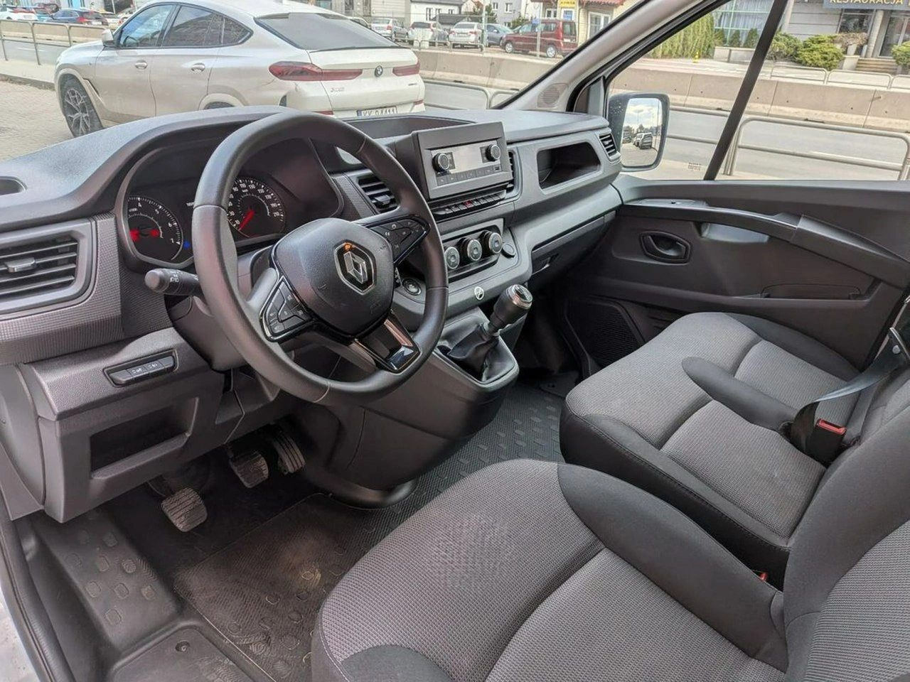 Renault Trafic - Zdjęcie 11