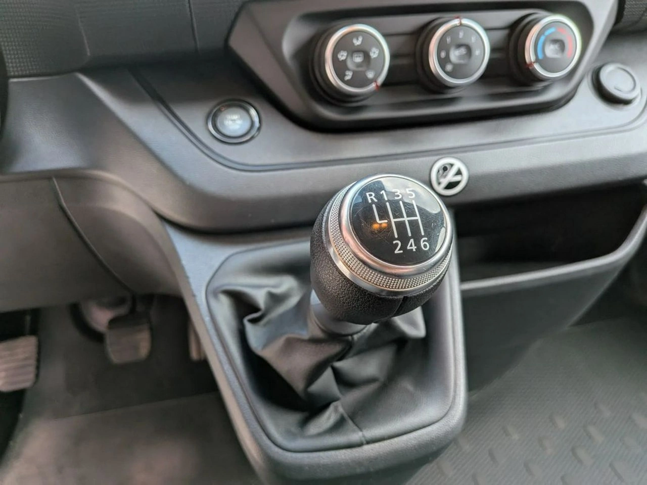 Renault Trafic - Zdjęcie 17