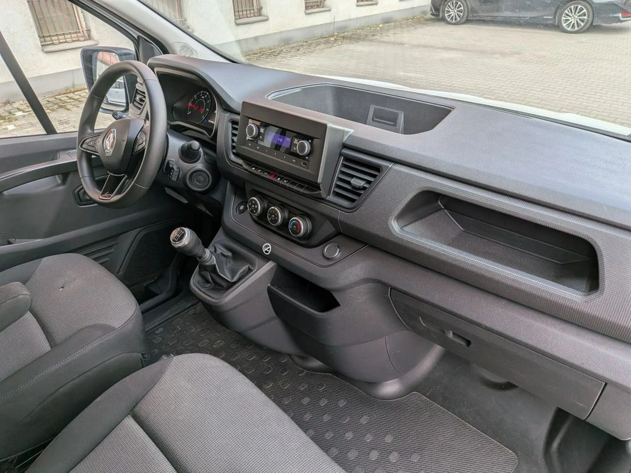 Renault Trafic - Zdjęcie 21